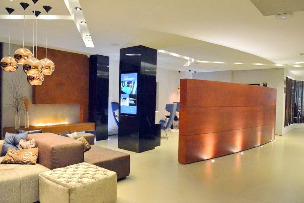 Quo Quality Hotel Manizales Buitenkant foto The lobby of the hotel