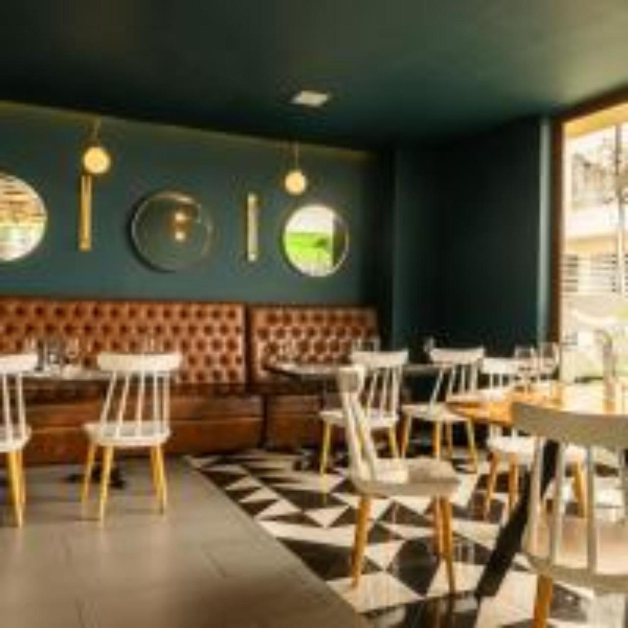 Quo Quality Hotel Manizales Buitenkant foto Restaurant interior