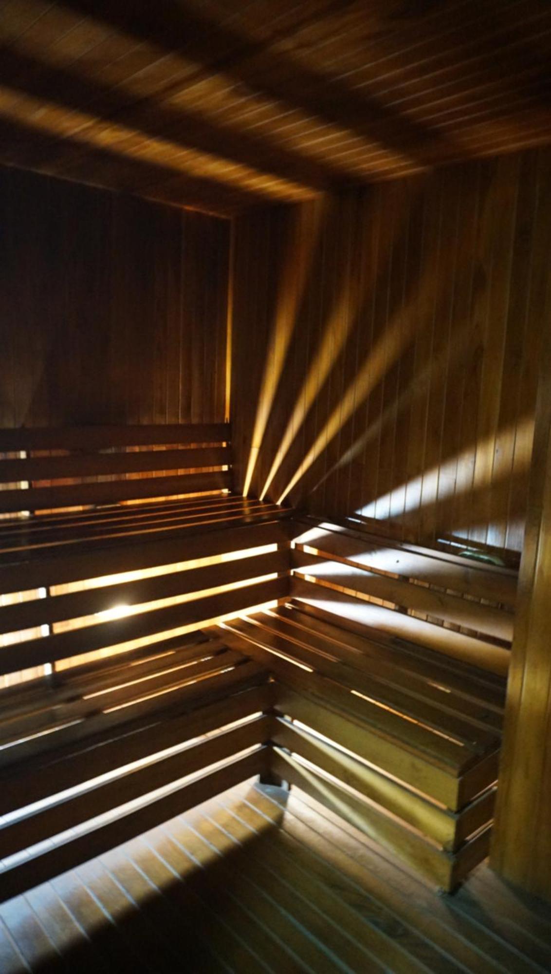 Quo Quality Hotel Manizales Buitenkant foto The interior of a Finnish sauna